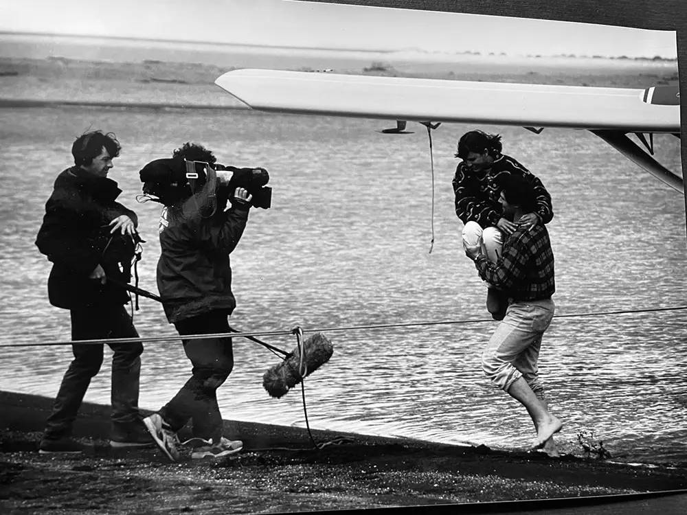 l'avion — ©Saturne Production